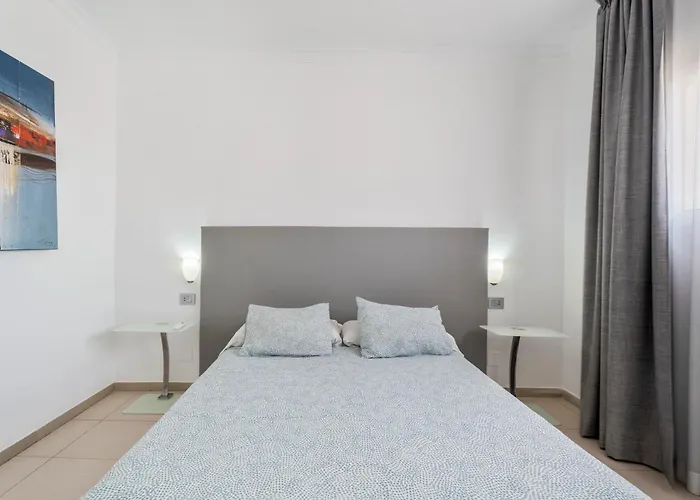 Michelangelo 126 公寓