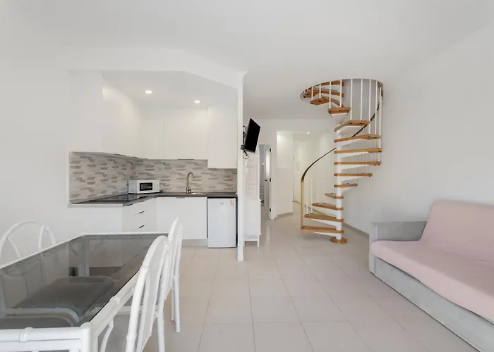 Michelangelo 126 公寓